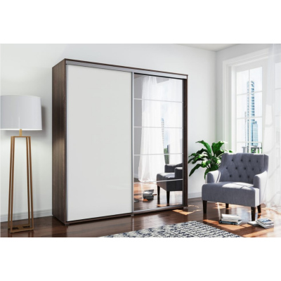 Prostorná zrcadlová šatní skříň 150/245 JACOBO - čokoláda / bílá