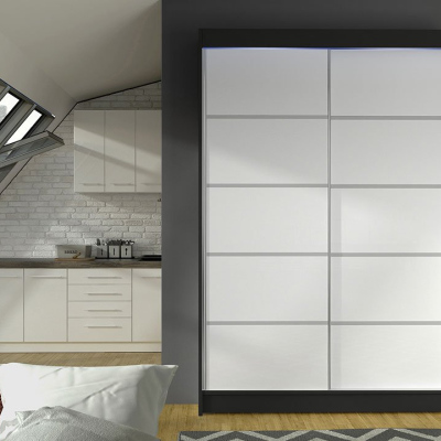 Posuvná šatní skříň 120 cm s LED RGB osvětlením SAMANRE 4 - černá / bílá