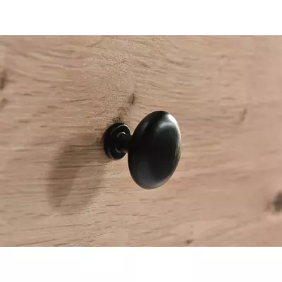 Široká komoda AIMY - dub artisan