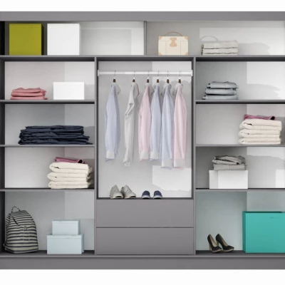 Šatní skříň 250 JANETTA se zrcadlem - bílá / černé sklo