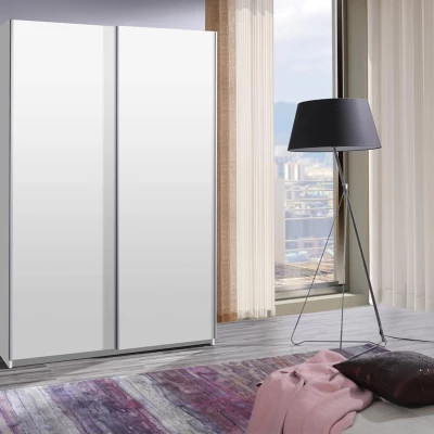 Vysoká šatní skříň 135 cm WILTON - bílá