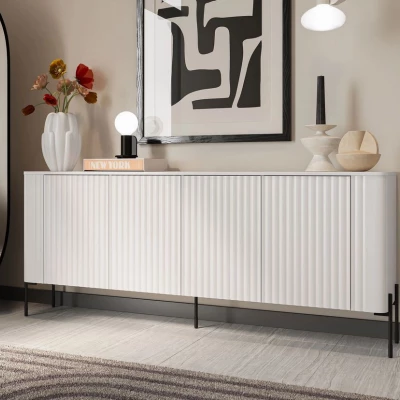 Široká komoda s dvířky CALERA - bílá