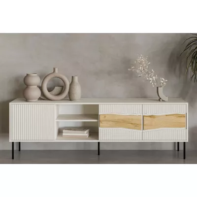 Televizní široký stolek CLANTON - dub wotan / kašmír