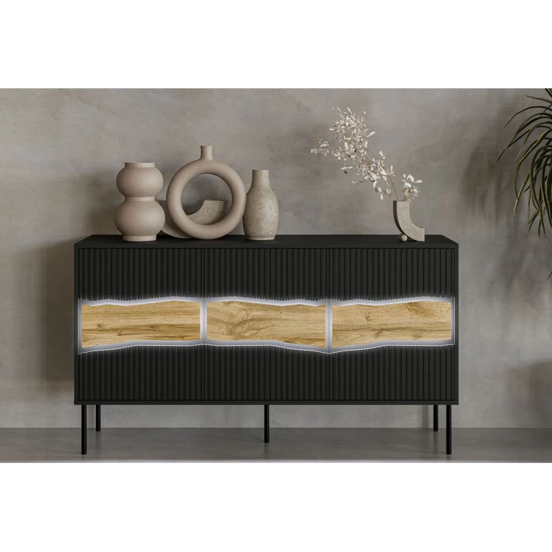 Široká komoda s dvířky CLANTON - dub wotan / černá