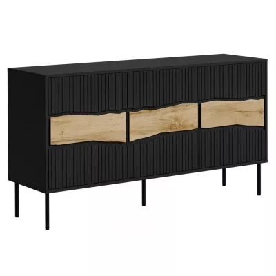 Široká komoda s dvířky CLANTON - dub wotan / černá