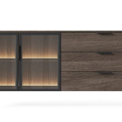 Prosklená široká kombinovaná komoda SULIGENT - dub dunin / černá + LED osvětlení ZDARMA