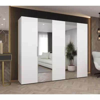 Šatní skříň 250 cm KUBRA - bílá / stříbrná