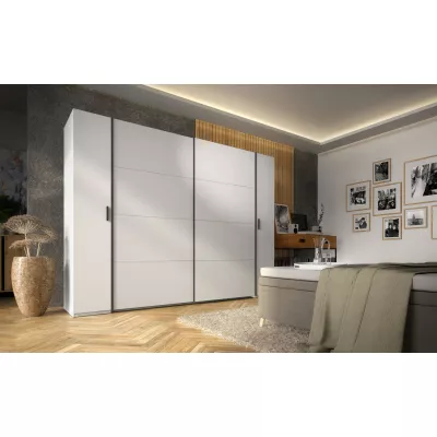 Velká šatní skříň 270 cm GIRADOT - bílá / černé úchyty