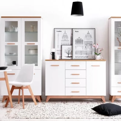 Široká kombinovaná komoda BUTNER - borovice andersen / dub nash