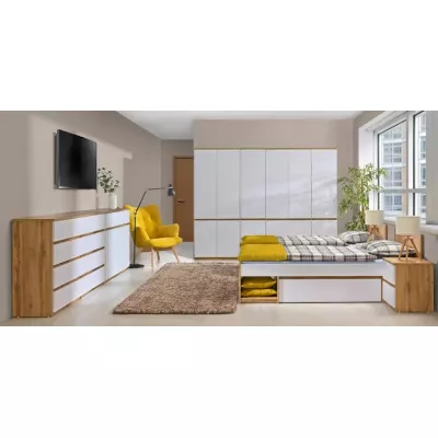 Úzká policová skříň CARYM - dub wotan / bílá