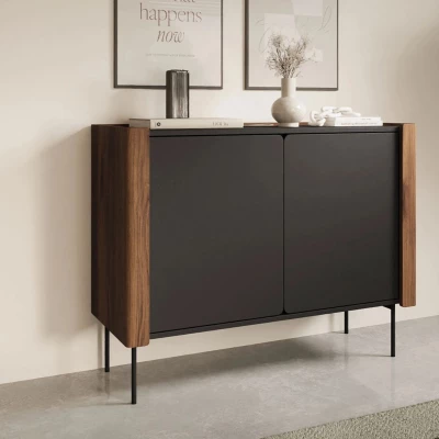 Úzká komoda s dvířky DEJSY - ořech / černá