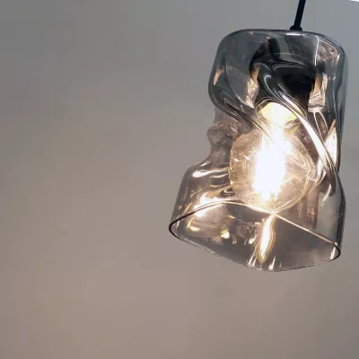 Moderní závěsné osvětlení FELIS - 1xE27, 60W, černé / kouřové sklo