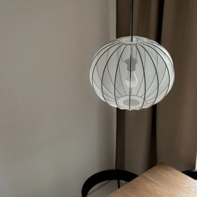 Závěsné designové osvětlení MELLOW - 1xE27, 40W, 52cm, černé / bílé