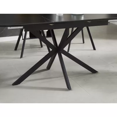 Rozkládací jídelní stůl EVELIO - černý