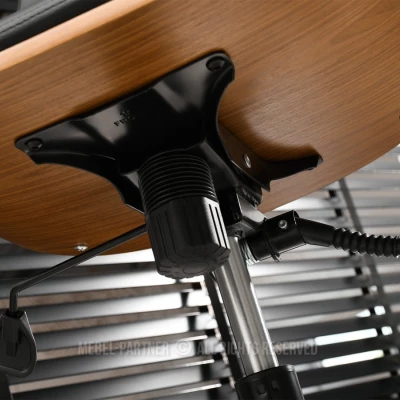 Otočná židle ALMANA - černá / ořech