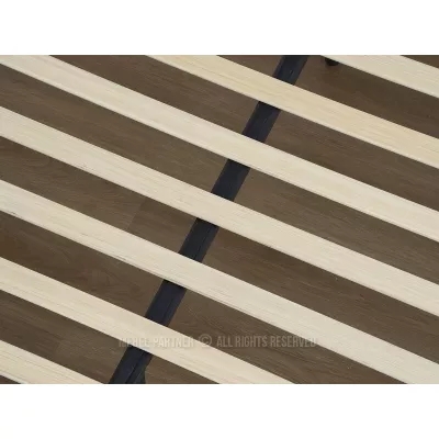 Čalouněná manželská postel 180x200 JANINE - krémová