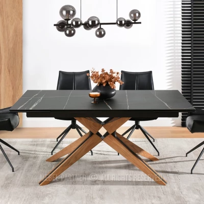 Rozkládací jídelní stůl FEDOR - černý mramor / dub