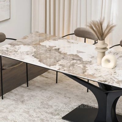 Stylový rozkládací jídelní stůl GAETAN - bílý mramor / černý