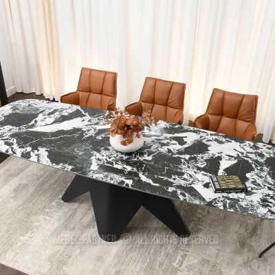 Rozkládací jídelní stůl HAMAD - černobílý mramor / černý