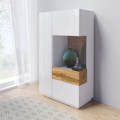 VÝPRODEJ - Vysoká komoda s prosklenou částí SHADI pravá, bílá + dub wotan