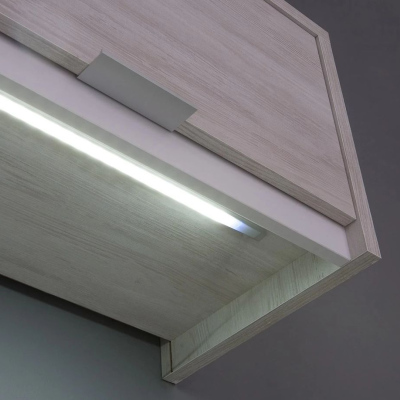 VÝPRODEJ - LED pásek 1000 k závěsné skříňce DOON