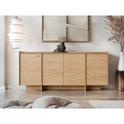 Široká komoda s dvířky DESMONES - dub cremona