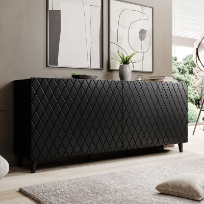 VÝPRODEJ - Komoda s dvířky SUSANITA - černá