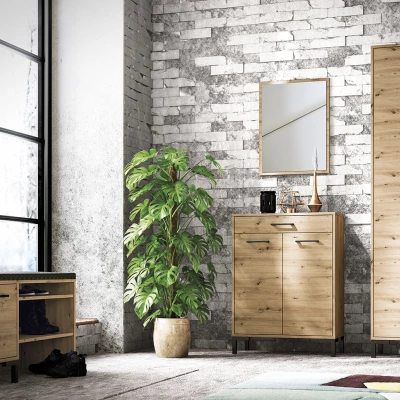 VÝPRODEJ - Vysoká předsíňová skříň BEDA - šířka 55 cm, dub artisan