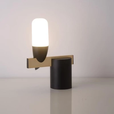 Stolní LED lampa ve skandinávském stylu SAKAI - 5,4W, 3000K (teplá bílá), přírodní dřevo / černá