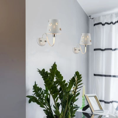 Moderní nástěnná lampa BATLEY - 1xE14, 60W, bílá