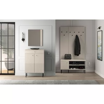 VÝPRODEJ - Policový botník s dvířky FAREL - kašmír