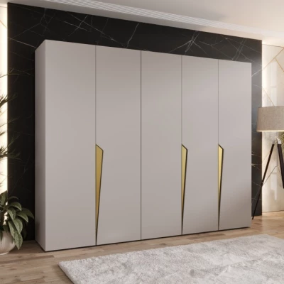 Široká šatní skříň 250 cm SORAYA 1 - kašmír / zlaté úchyty