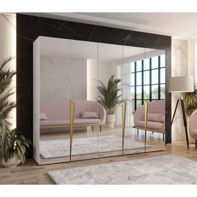 Široká šatní skříň 250 cm SORAYA 3 se zrcadlem - bílá / zlaté úchyty