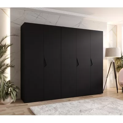Široká šatní skříň 250 cm AMARIS 1 - černá / černé úchyty