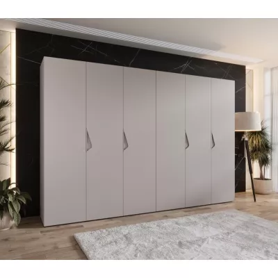 Elegantní šatní skříň 300 cm AMARIS 1 - kašmír / kašmírové úchyty