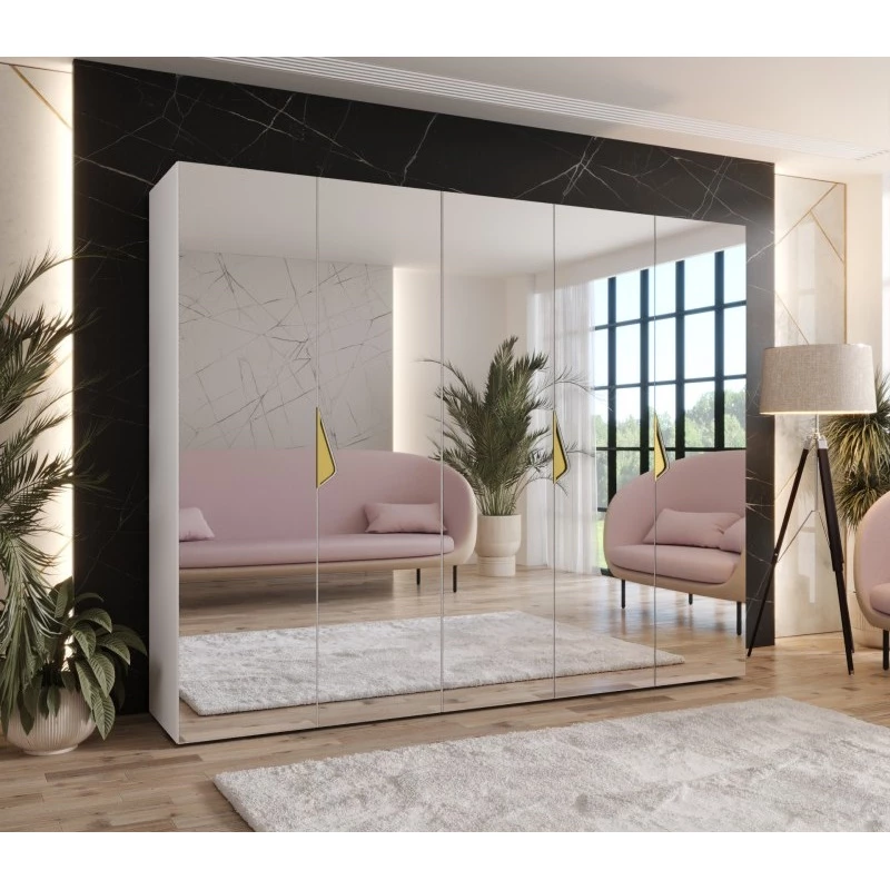 Široká šatní skříň 250 cm AMARIS 3 se zrcadlem - bílá / zlaté úchyty