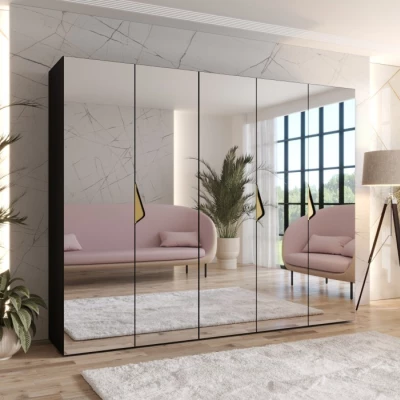 Široká šatní skříň 250 cm AMARIS 3 se zrcadlem - černá / zlaté úchyty