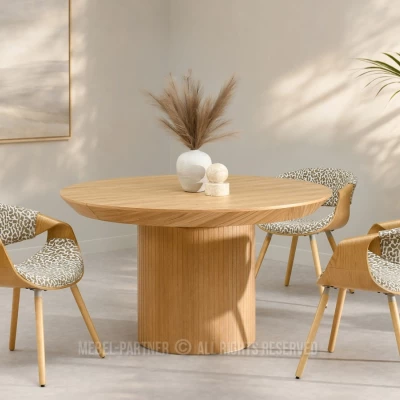 Designová jídelní židle SAROLTA - krémová / hnědá / dub