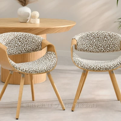 Designová jídelní židle SAROLTA - krémová / hnědá / dub