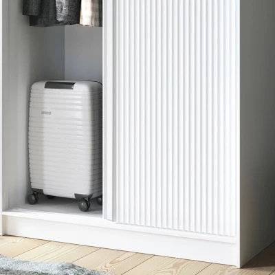 Šatní skříň s posuvnými dveřmi 120 cm SELIORA - bílá