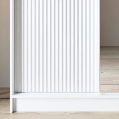 Zrcadlová skříň s posuvnými dveřmi 180 cm SELIORA - bílá