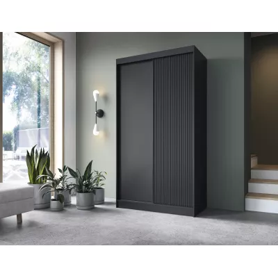 Šatní skříň s posuvnými dveřmi 120 cm CALYPTRA - černá