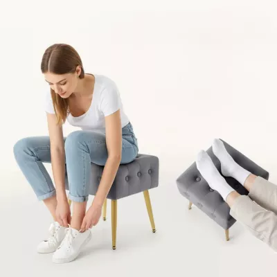 Čalouněný prošívaný taburet MALUNIA - popělavě šedý